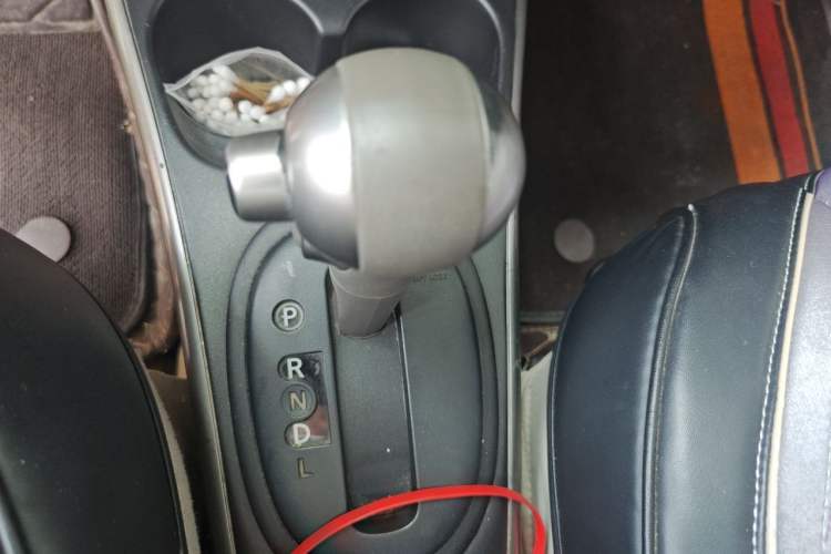 Used Nissan Sunny 2011 1.5XL CVT Luxury Edition Gear Lever