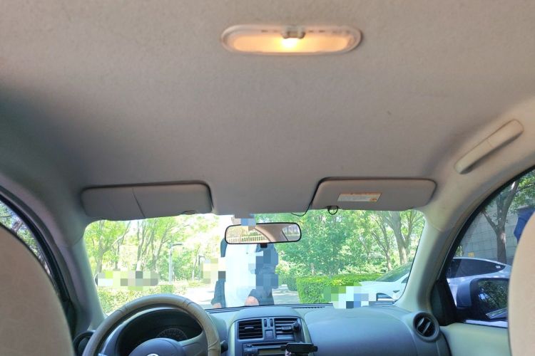 Used Nissan Sunny 2011 1.5XE Manual Comfort Edition Headliner