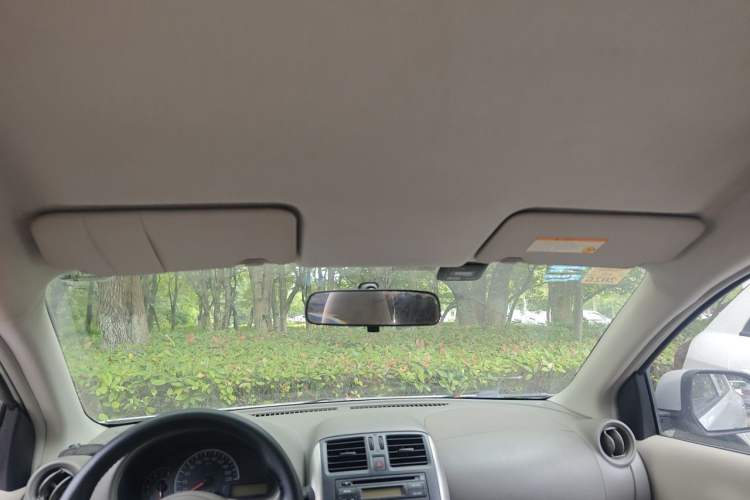 Used Nissan Sunny 2011 1.5XE CVT Comfort Edition Headliner