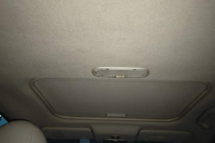 Used Nissan Sunny 2011 1.5XL Manual Deluxe Edition Headliner