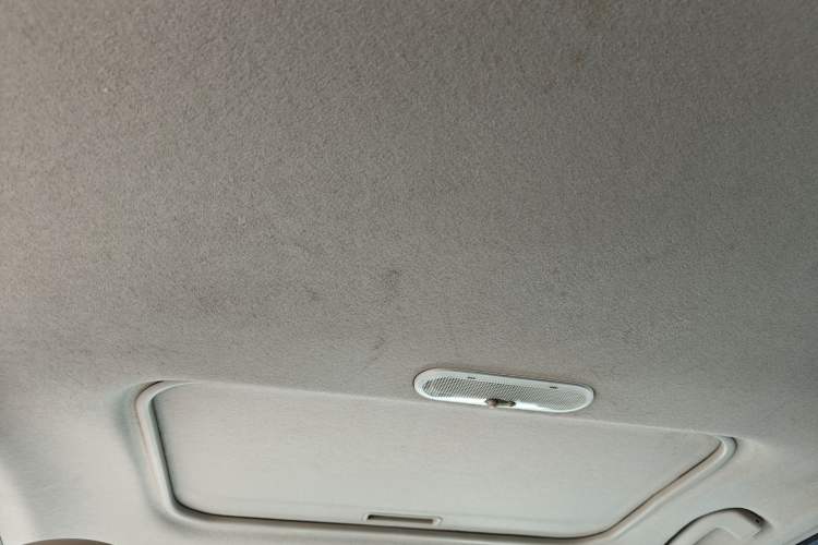 Used Nissan Sunny 2011 1.5XV Manual Luxury Edition Headliner