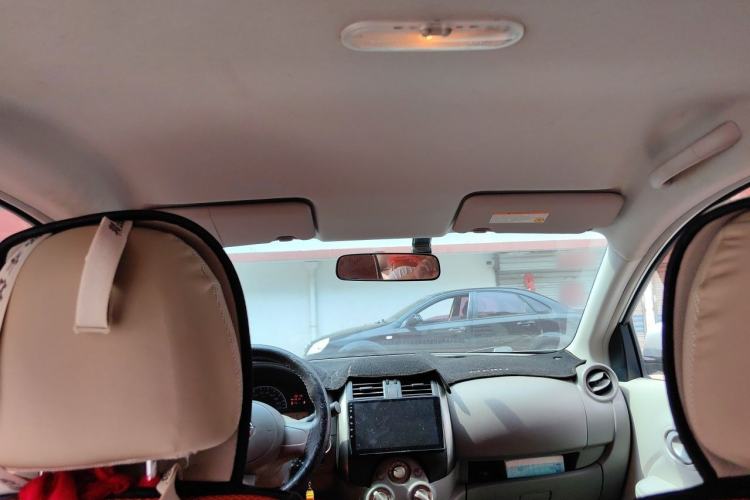 Used Nissan Sunny 2011 1.5XE Manual Comfort Edition Headliner
