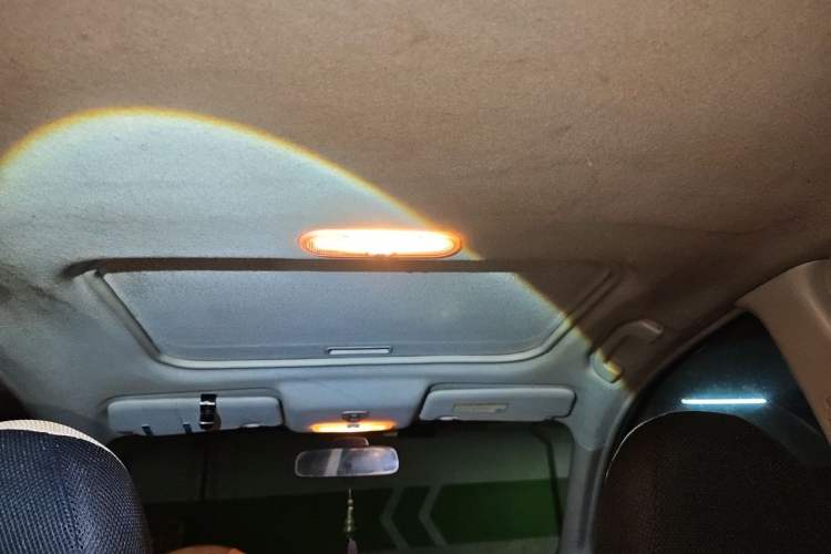 Used Nissan Sunny 2011 1.5XL CVT Luxury Edition Headliner