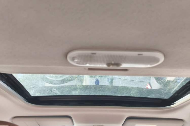 Used Nissan Sunny 2011 1.5XL CVT Luxury Edition Headliner