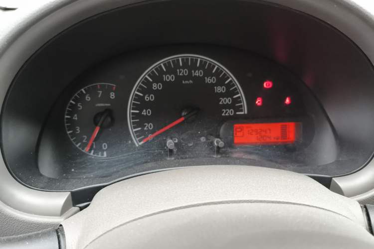 Used Nissan Sunny 2011 1.5XE CVT Comfort Edition Instrument Cluster