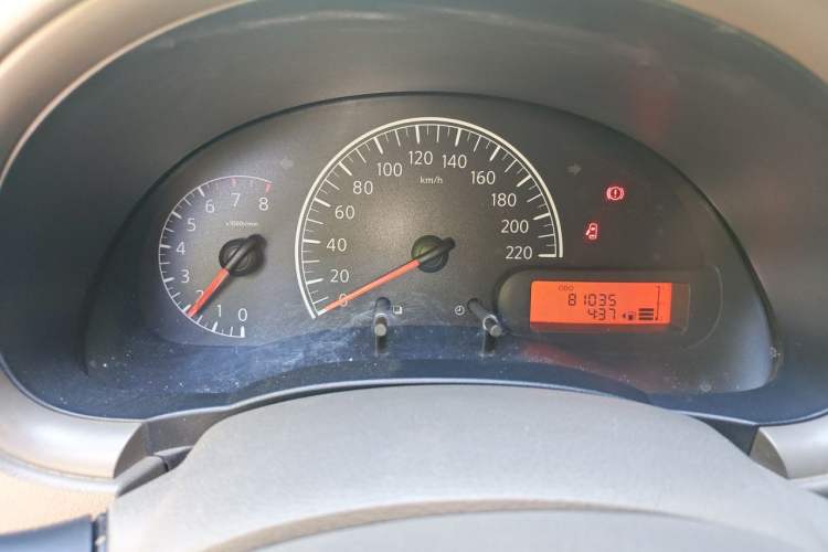 Used Nissan Sunny 2011 1.5XE Manual Comfort Edition Instrument Cluster