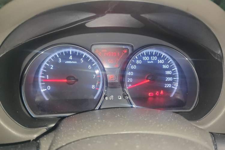 Used Nissan Sunny 2011 1.5XV CVT Deluxe Edition Instrument Cluster
