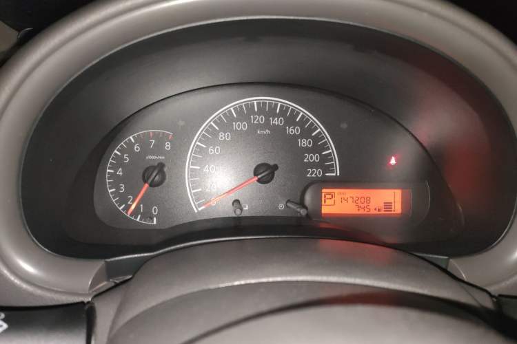 Used Nissan Sunny 2011 1.5XE CVT Comfort Edition Instrument Cluster