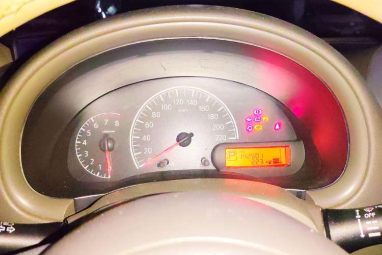 Used Nissan Sunny 2011 1.5XE CVT Comfort Edition Instrument Cluster