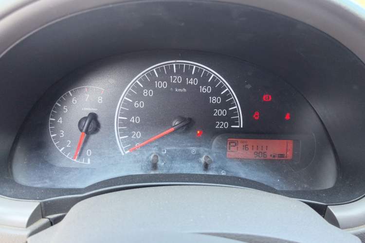 Used Nissan Sunny 2011 1.5XE CVT Comfort Edition Instrument Cluster
