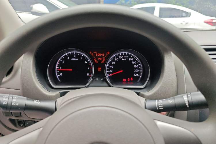 Used Nissan Sunny 2011 1.5XL CVT Luxury Edition Instrument Cluster