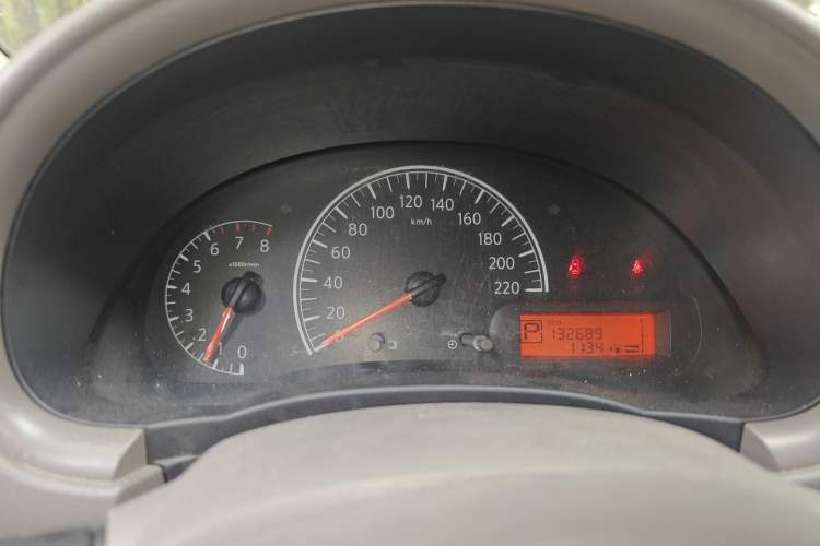Used Nissan Sunny 2011 1.5XE CVT Comfort Edition Instrument Cluster
