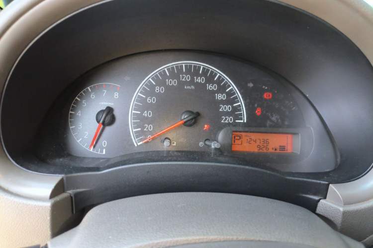 Used Nissan Sunny 2011 1.5XE CVT Comfort Edition Instrument Cluster