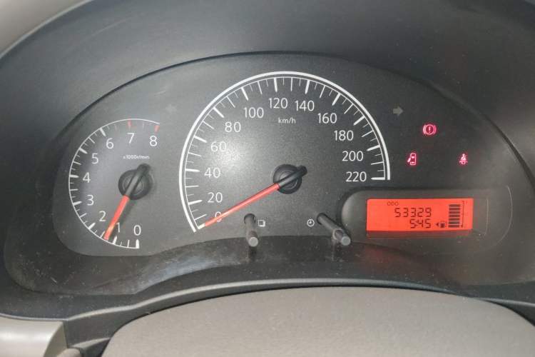 Used Nissan Sunny 2011 1.5XE Manual Comfort Edition Instrument Cluster