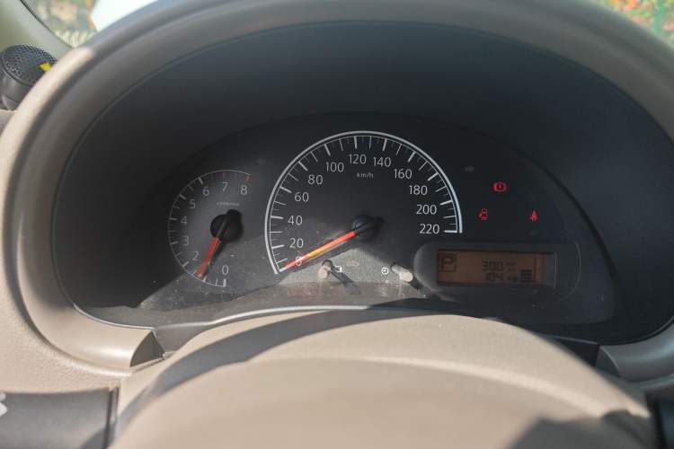 Used Nissan Sunny 2011 1.5XE CVT Comfort Edition Instrument Cluster