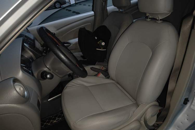 Used Nissan Sunny 2011 1.5XL Manual Deluxe Edition Left Front Seat