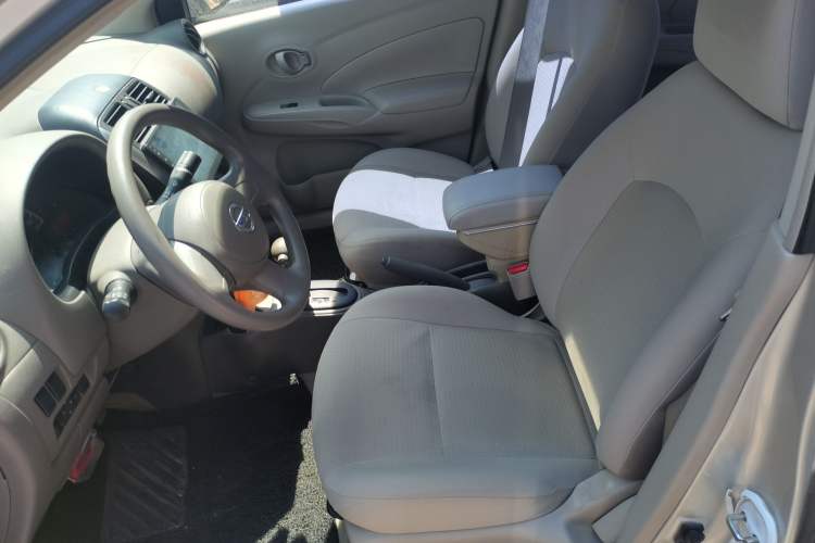 Used Nissan Sunny 2011 1.5XE CVT Comfort Edition Left Front Seat