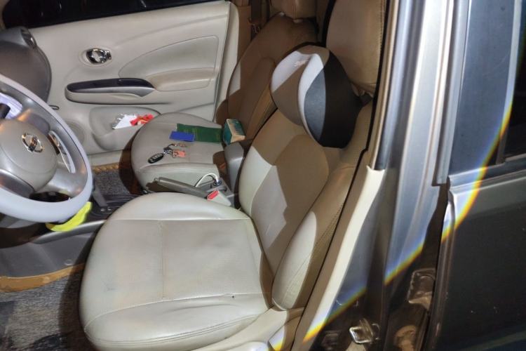 Used Nissan Sunny 2011 1.5XL CVT Luxury Edition Left Front Seat