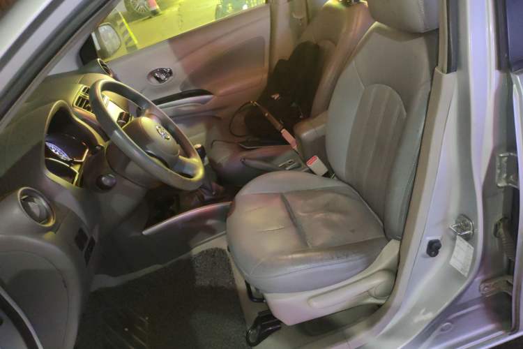Used Nissan Sunny 2011 1.5XL Manual Deluxe Edition Left Front Seat