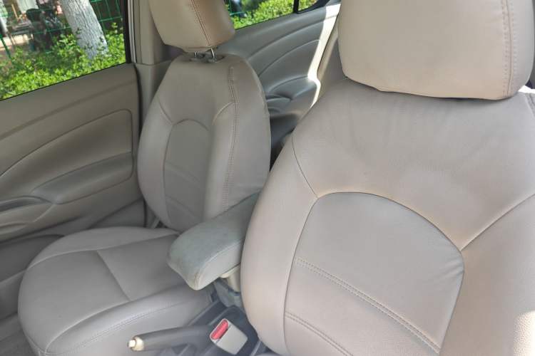 Used Nissan Sunny 2011 1.5XE CVT Comfort Edition Left Front Seat
