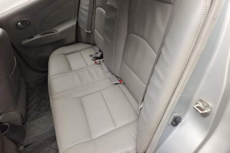 Used Nissan Sunny 2011 1.5XE CVT Comfort Edition Left Rear Seat