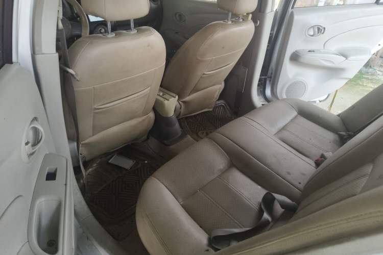 Used Nissan Sunny 2011 1.5XE Manual Comfort Edition Left Rear Seat