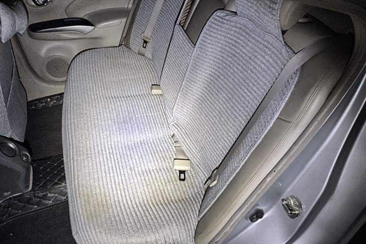 Used Nissan Sunny 2011 1.5XV Manual Luxury Edition Left Rear Seat