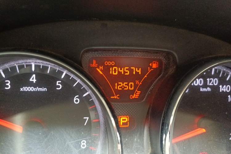 Used Nissan Sunny 2011 1.5XL CVT Luxury Edition Odometer Close Up