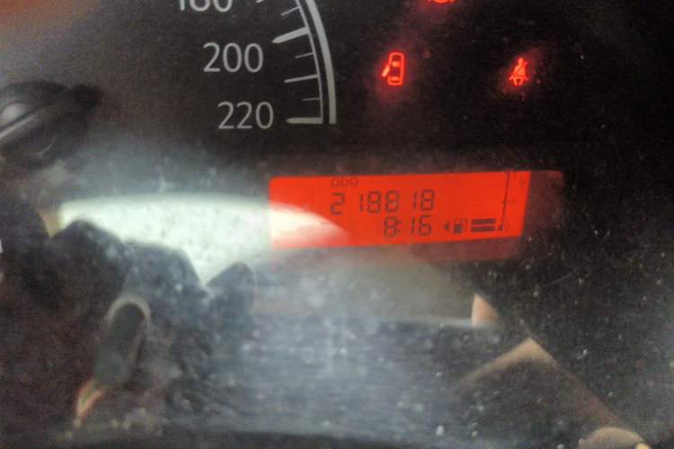 Used Nissan Sunny 2011 1.5XE Manual Comfort Edition Odometer Close Up