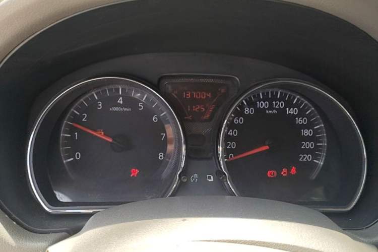 Used Nissan Sunny 2011 1.5XL Manual Deluxe Edition Odometer Close Up