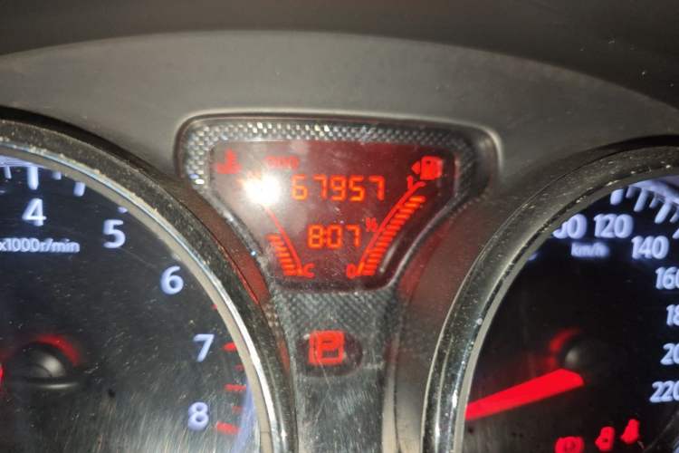 Used Nissan Sunny 2011 1.5XL CVT Luxury Edition Odometer Close Up