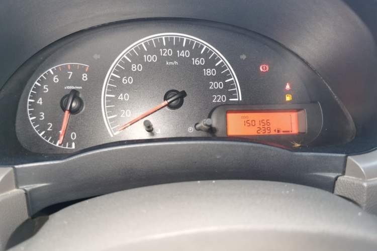Used Nissan Sunny 2011 1.5XE Manual Comfort Edition Odometer Close Up