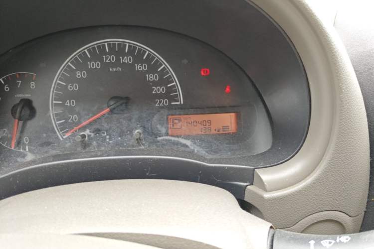 Used Nissan Sunny 2011 1.5XE CVT Comfort Edition Odometer Close Up
