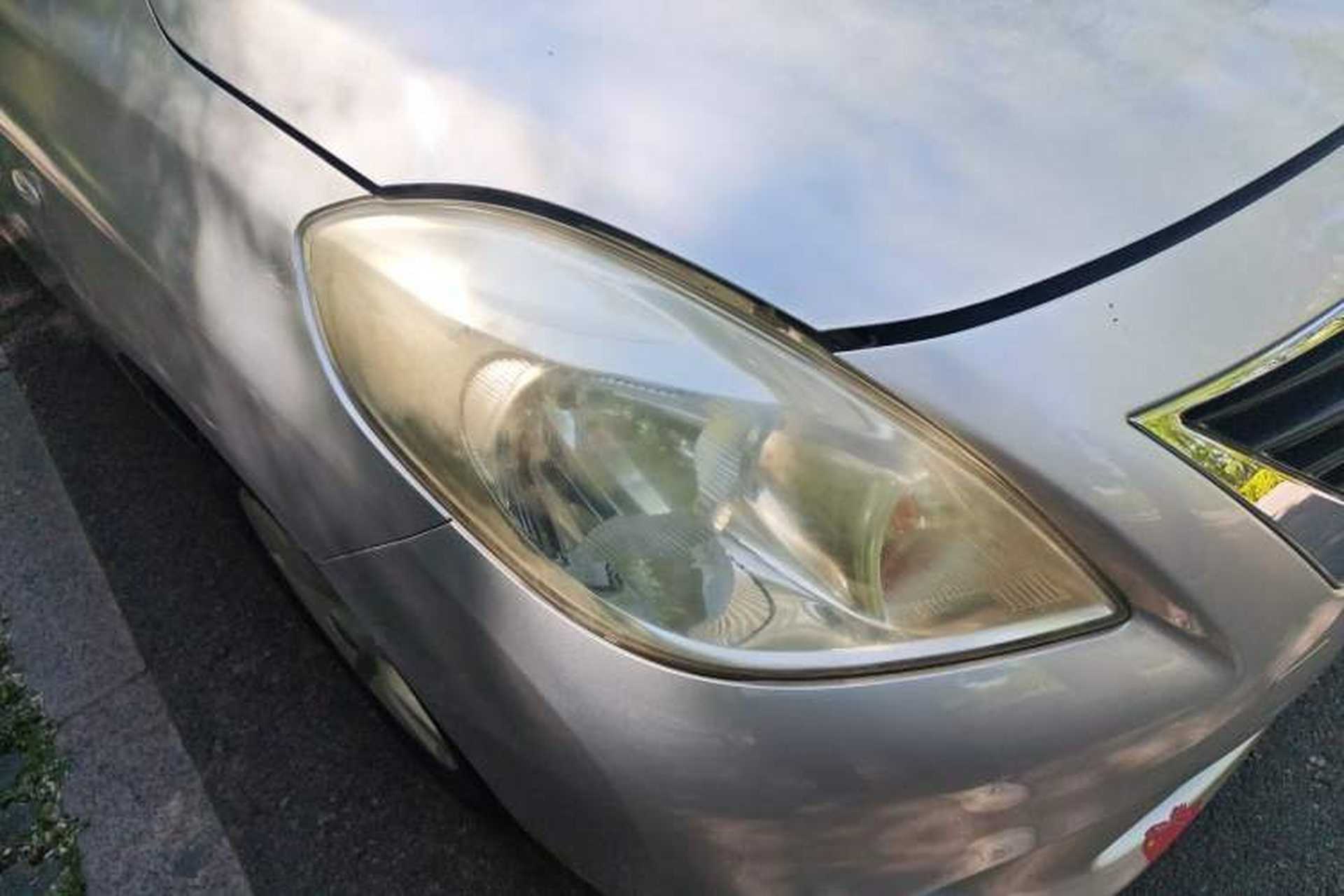 Used Nissan Sunny 2011 1.5XE Manual Comfort Edition Right Front Headlight