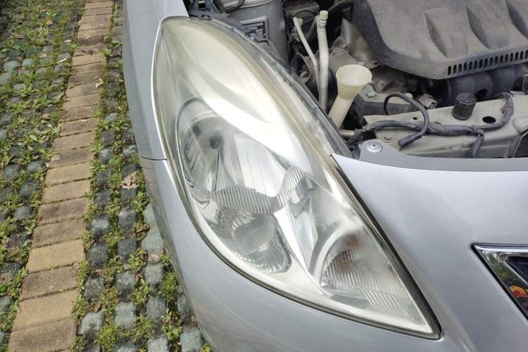 Used Nissan Sunny 2011 1.5XL CVT Luxury Edition Right Front Headlight