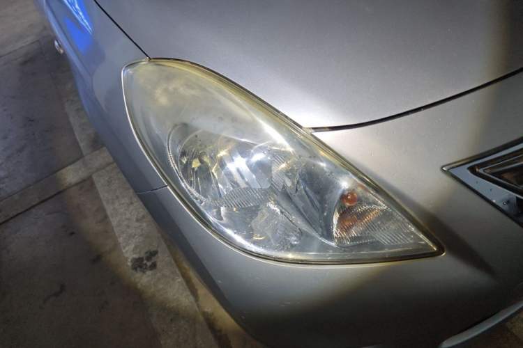 Used Nissan Sunny 2011 1.5XL CVT Luxury Edition Right Front Headlight