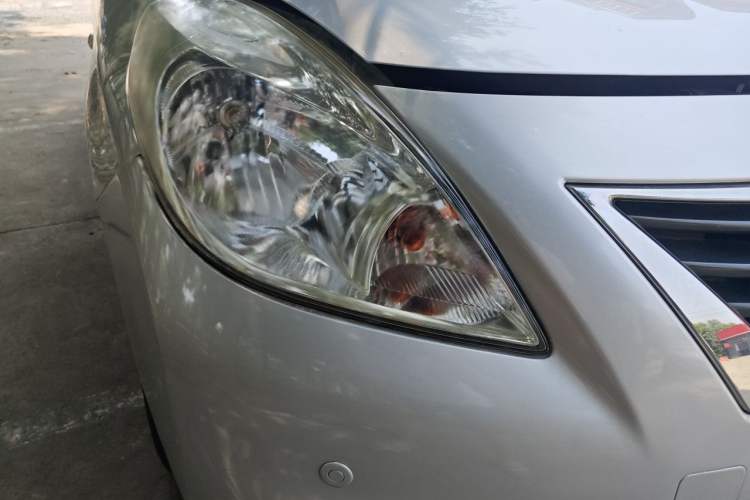 Used Nissan Sunny 2011 1.5XL CVT Luxury Edition Right Front Headlight