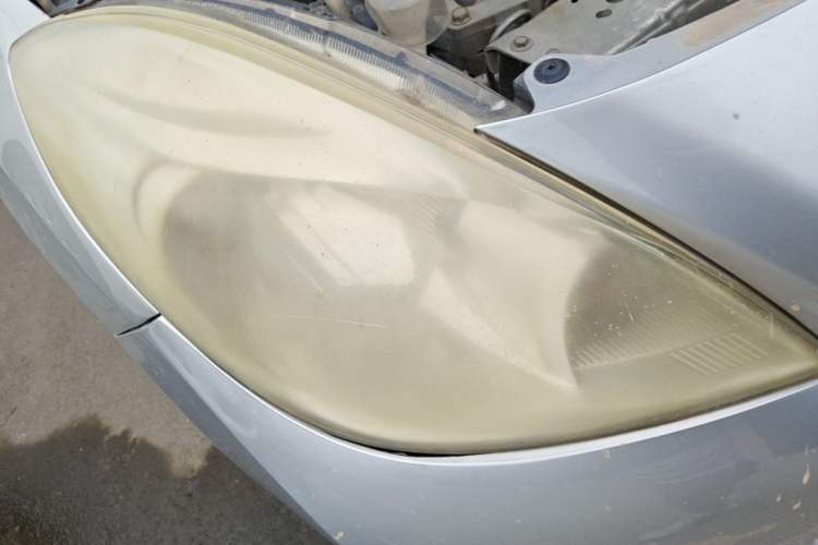 Used Nissan Sunny 2011 1.5XE CVT Comfort Edition Right Front Headlight