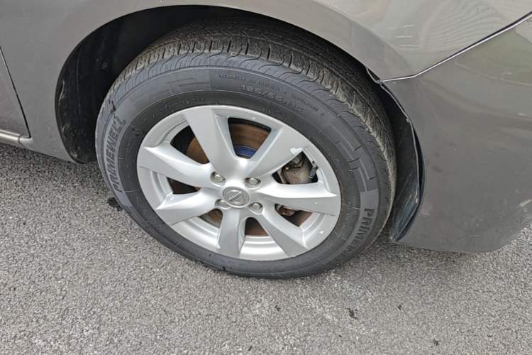 Used Nissan Sunny 2011 1.5XL CVT Luxury Edition Right Front Wheel Hub