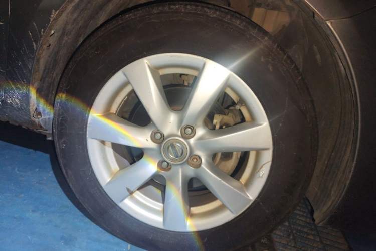 Used Nissan Sunny 2011 1.5XL CVT Luxury Edition Right Front Wheel Hub