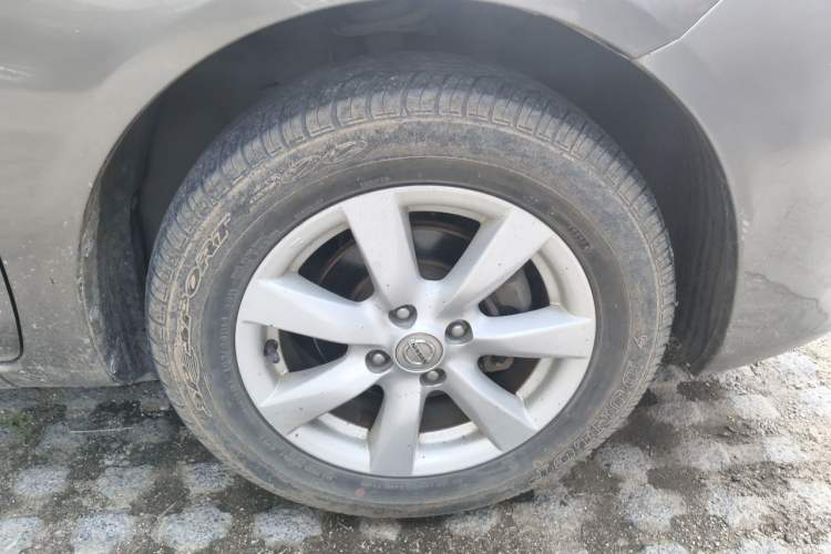 Used Nissan Sunny 2011 1.5XL CVT Luxury Edition Right Front Wheel Hub