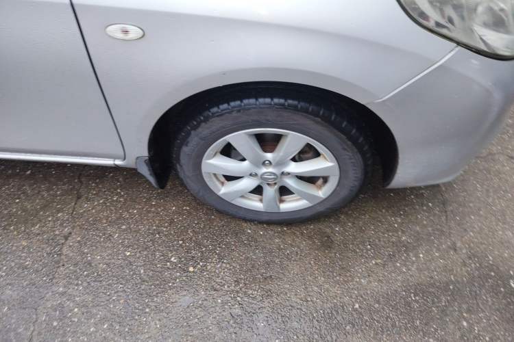 Used Nissan Sunny 2011 1.5XL CVT Luxury Edition Right Front Wheel Hub
