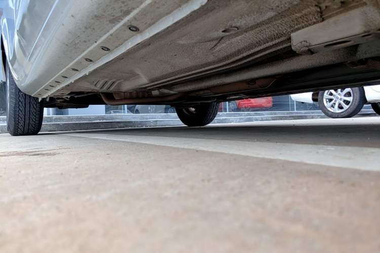 Used Nissan Sunny 2011 1.5XL Manual Deluxe Edition Right Side Sill