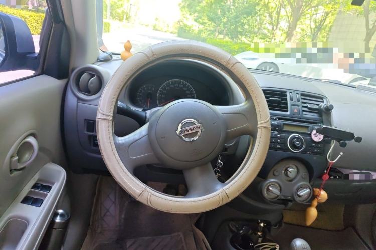 Used Nissan Sunny 2011 1.5XE Manual Comfort Edition Steering Wheel