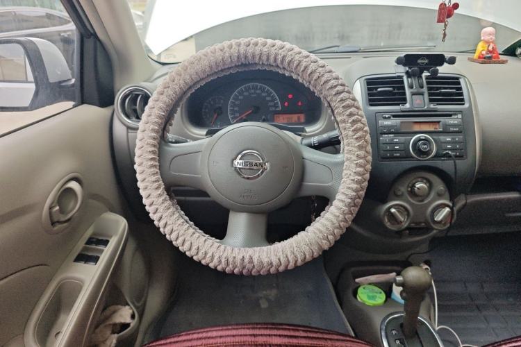 Used Nissan Sunny 2011 1.5XE CVT Comfort Edition Steering Wheel