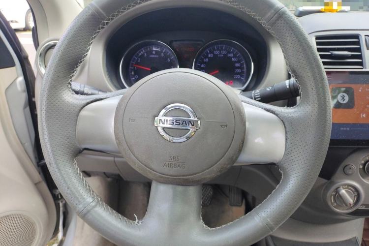 Used Nissan Sunny 2011 1.5XL CVT Luxury Edition Steering Wheel