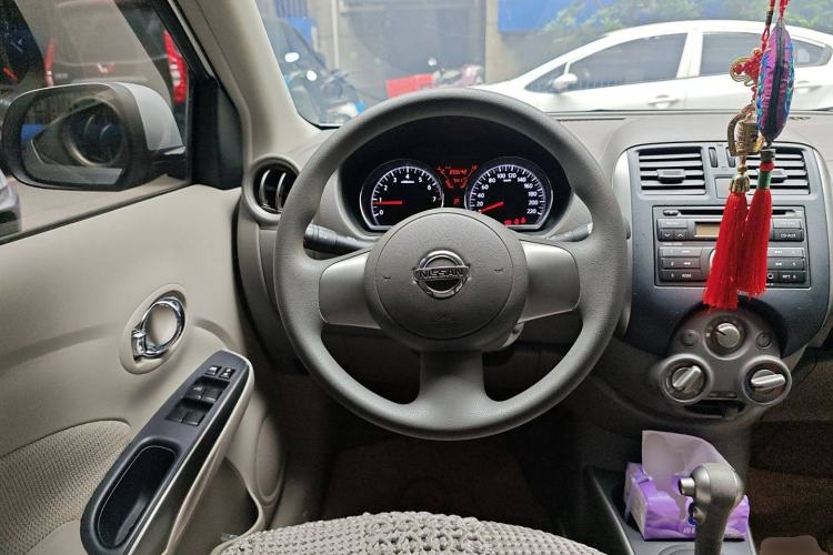 Used Nissan Sunny 2011 1.5XL CVT Luxury Edition Steering Wheel