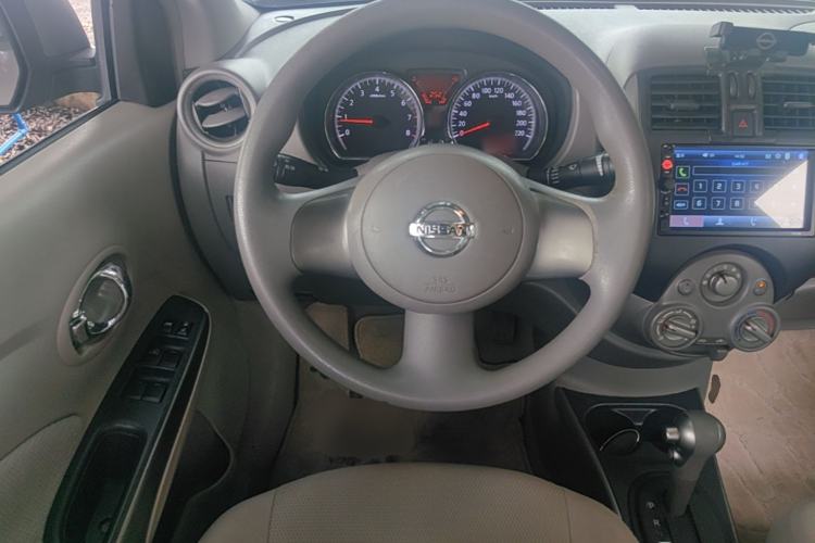 Used Nissan Sunny 2011 1.5XL CVT Luxury Edition Steering Wheel