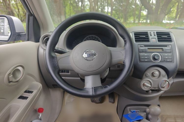 Used Nissan Sunny 2011 1.5XE CVT Comfort Edition Steering Wheel