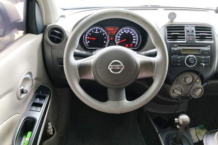 Used Nissan Sunny 2011 1.5XL CVT Luxury Edition Steering Wheel